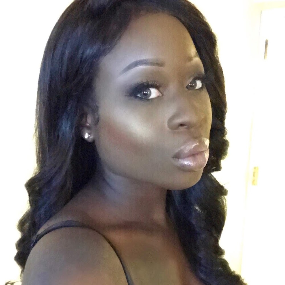 Meet your Posher, Aja_and_the_globe
